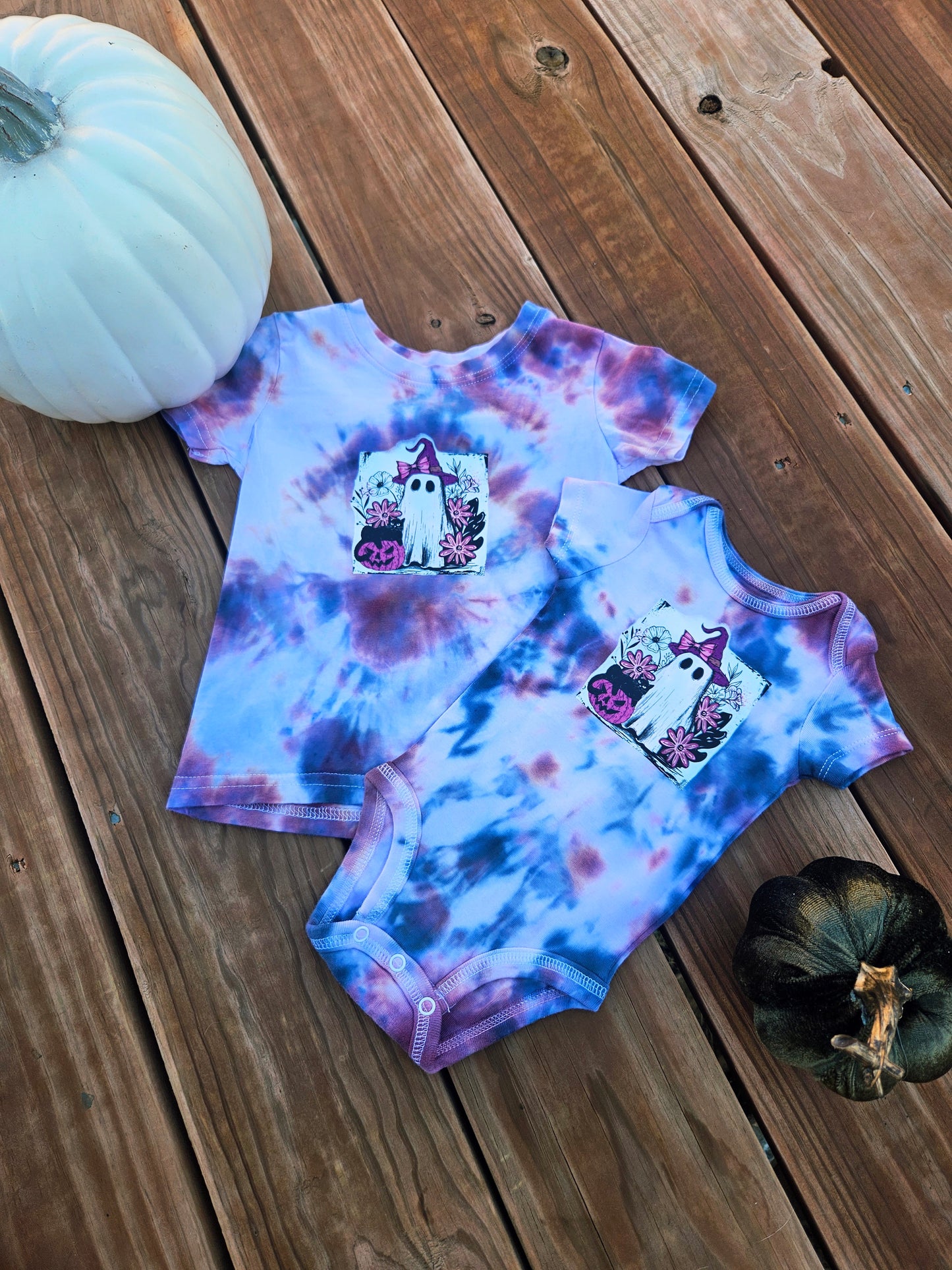 Groovy Ghost Kids T-Shirt / Onsie