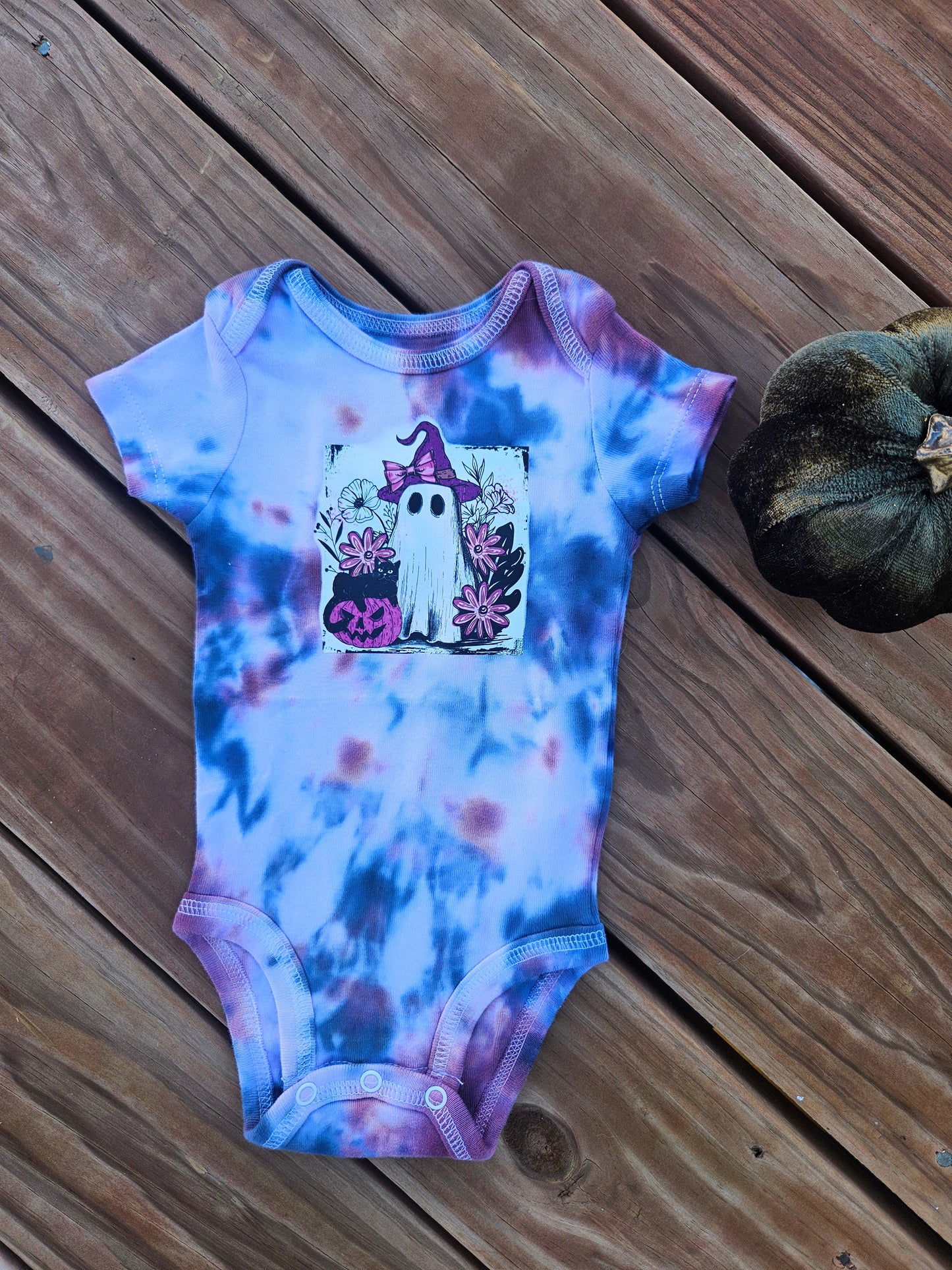 Groovy Ghost Kids T-Shirt / Onsie
